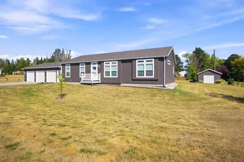 Exterior - 303 Morrow Dr, Enderlin, ND 58027 photo 2 of 6