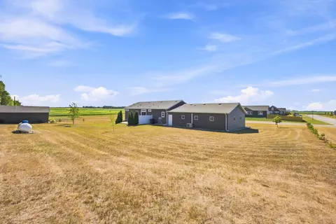 Exterior - 303 Morrow Dr, Enderlin, ND 58027 photo 5 of 6