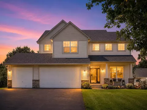 8330 Chestnut Ct, Victoria, MN 55386