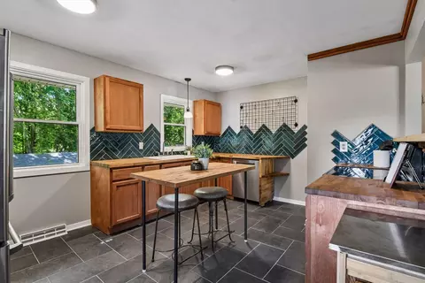 Kitchen - 5001 Rosedale Rd, Mound, MN 55364 photo 1 of 2