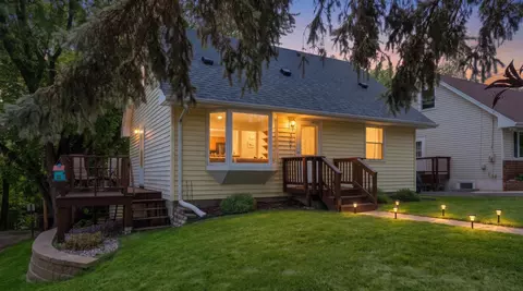 5001 Rosedale Rd, Mound, MN 55364