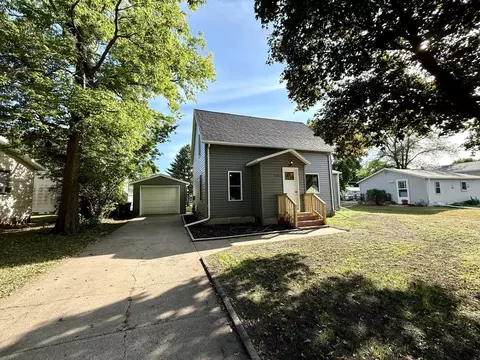 510 E Plum St, Redwood Falls, MN 56283