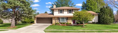 829 Mcintosh Dr, Apple Valley, MN 55124