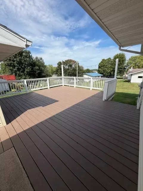 Exterior - 101 N Robert St, Mabel, MN 55954 photo 1 of 3