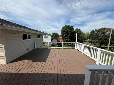 Exterior - 101 N Robert St, Mabel, MN 55954 photo 2 of 3