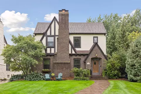 215 W Minnehaha Pkwy, Minneapolis, MN 55419