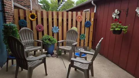 Exterior - 1513 5th Ave NW, Austin, MN 55912 photo 2 of 2