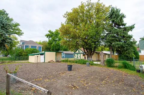Exterior - 621 1st St E, Thief River Falls, MN 56701 photo 9 of 11