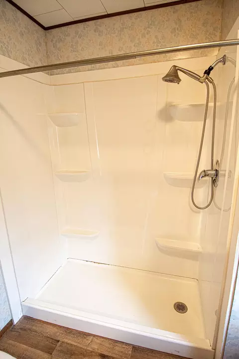 Bath - 621 1st St E, Thief River Falls, MN 56701 photo 3 of 5