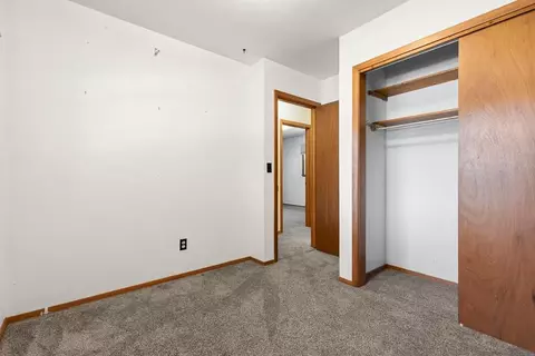 Bedroom - 106 Ranch Ave, Marshall, MN 56258 photo 9 of 9