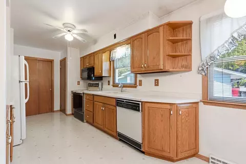 Kitchen - 106 Ranch Ave, Marshall, MN 56258 photo 3 of 7