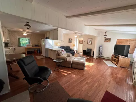 Living - 40099 Us-71, Bertha, MN 56437 photo 1 of 6