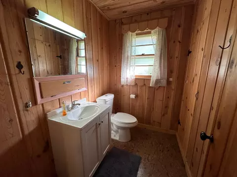 Bath - 40099 Us-71, Bertha, MN 56437 photo 2 of 2