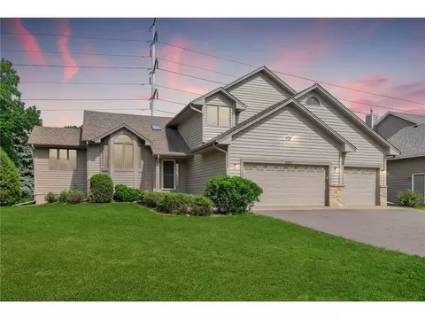 9000 Ashley Ter, Brooklyn Park, MN 55443