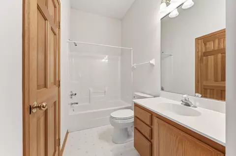 Bath - 3771 Burgundy Dr, Eagan, MN 55122 photo 1 of 2