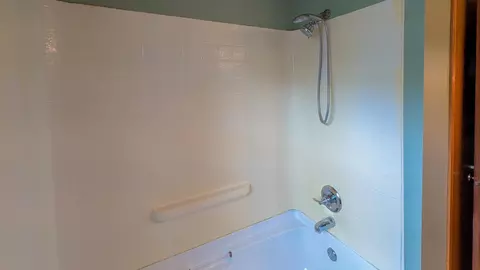 Bath - 263 S Pine St, Dexter, MN 55926 photo 2 of 4