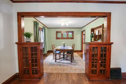 1024 Western Ave N, Saint Paul, MN 55117