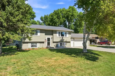 Exterior - 543 Crescent Dr, Thompson, ND 58278 photo 1 of 7