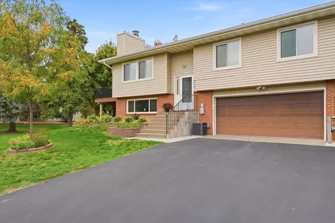 9419 Tyler St NE, Blaine, MN 55434
