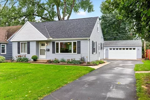 8805 Club Rd, Saint Louis Park, MN 55426