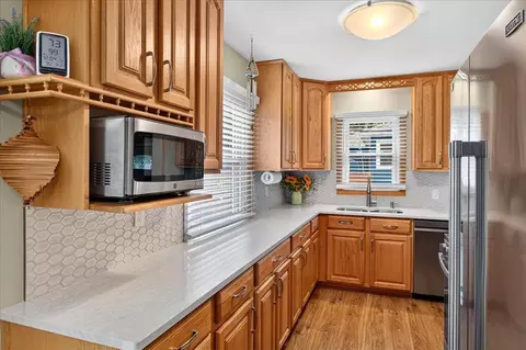 8805 Club Rd, Saint Louis Park, MN 55426