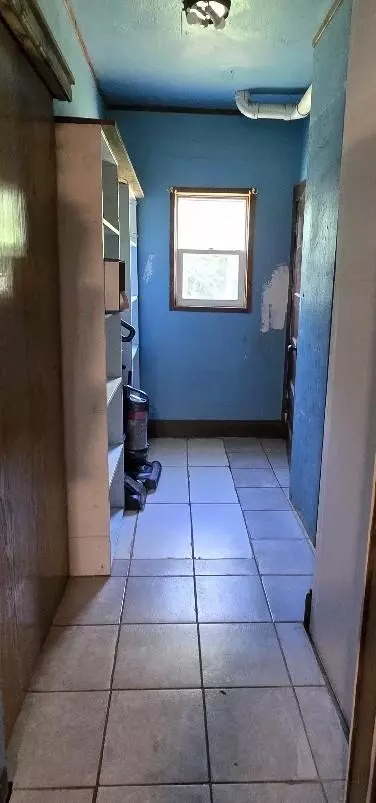 Entry Way - 92883 510th Ave, Windom, MN 56101 photo 2 of 5