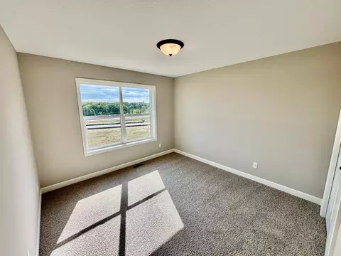 Bedroom - 941 Kepler Ave NE, Hanover, MN 55341 photo 4 of 6