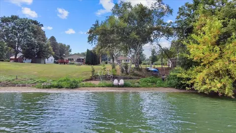 4090 Highland Ave, White Bear Lake, MN 55110