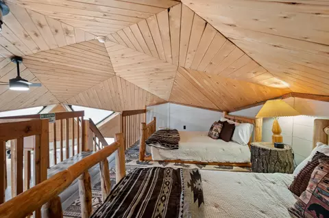 Bedroom - 24871 E Long Lake Rd, Bigfork, MN 56628 photo 5 of 6