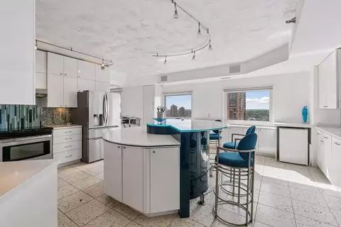 1225 Lasalle Ave #2307, Minneapolis, MN 55403