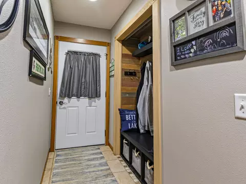 Entry Way - 46360 Grand View Dr, Perham, MN 56573 photo 1 of 1