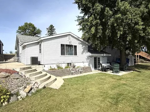 1906 County Road 5 NW, Annandale, MN 55302