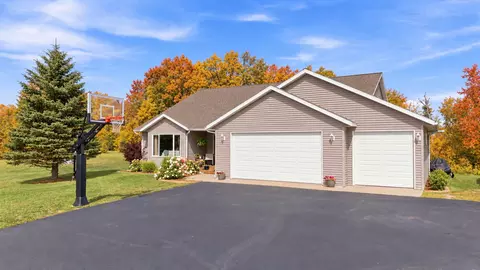 30860 Carefree Ln, Detroit Lakes, MN 56501