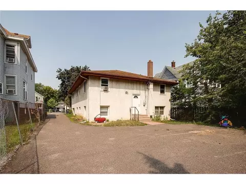 914 Burr St, Saint Paul, MN 55130 photo 9