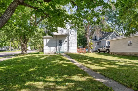 Exterior - 932 3rd Ave NW, Faribault, MN 55021 photo 3 of 7