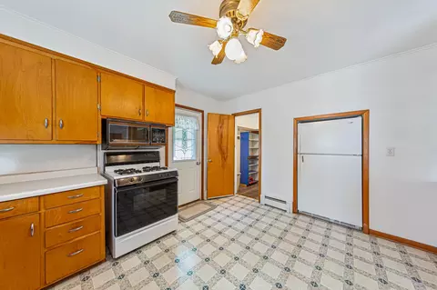 Kitchen - 932 3rd Ave NW, Faribault, MN 55021 photo 4 of 4