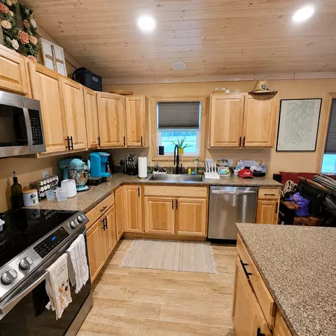 Kitchen - 202 Cozy Oak Dr E, Ottertail, MN 56571 photo 1 of 2