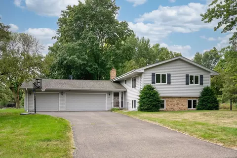 16501 29th Ave N, Plymouth, MN 55447