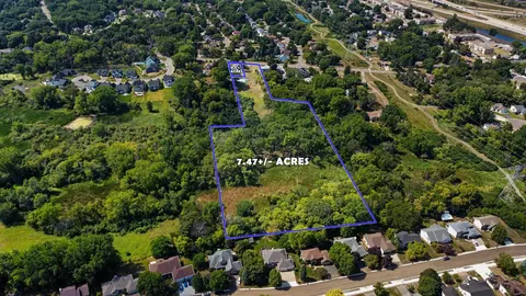 3032 Labore Rd, Little Canada, MN 55109