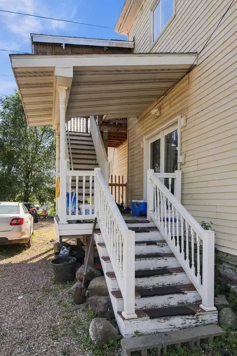 Exterior - 204 Acker St E, Saint Paul, MN 55117 photo 2 of 4