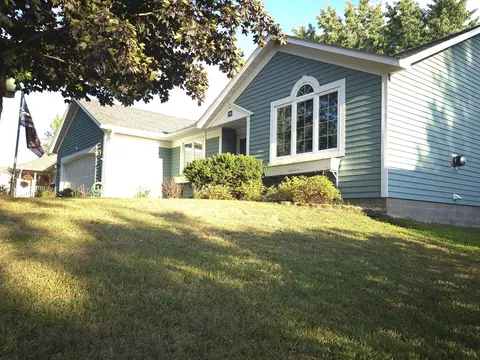 Exterior - 906 21st St SE, Saint Cloud, MN 56304 photo 3 of 9