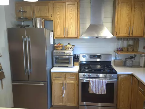 Kitchen - 906 21st St SE, Saint Cloud, MN 56304 photo 2 of 2