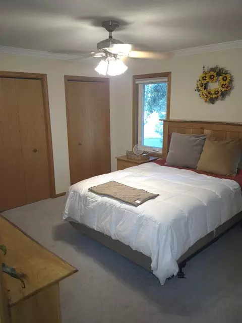 Bedroom - 906 21st St SE, Saint Cloud, MN 56304 photo 3 of 4