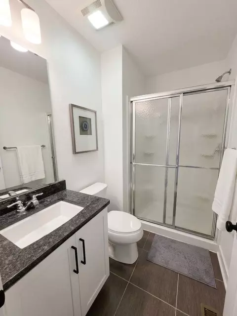 Bath - 1305 Interlachen Dr, Eagan, MN 55123 photo 6 of 7