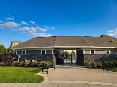 Exterior - 1305 Interlachen Dr, Eagan, MN 55123 photo 9 of 12
