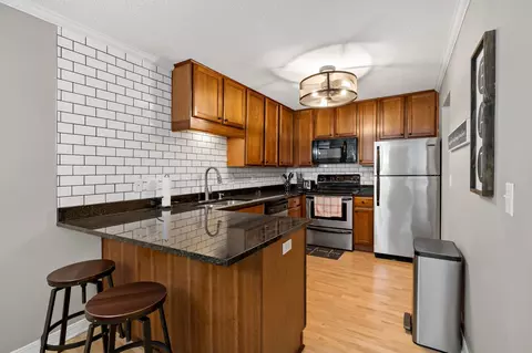 3150 Excelsior Blvd #103, Minneapolis, MN 55416