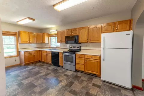 Kitchen - 457 2nd St SW, Perham, MN 56573 photo 1 of 3