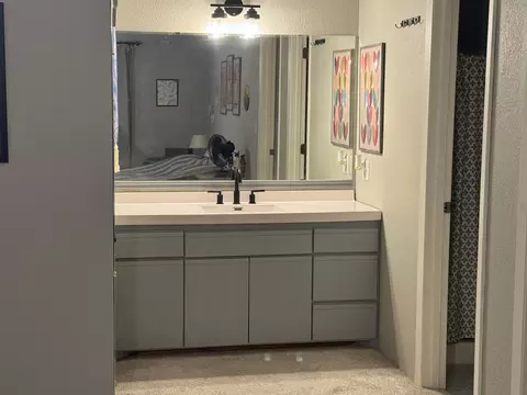 Bath - 1340 9th Ave S #202, Saint Cloud, MN 56301 photo 3 of 5