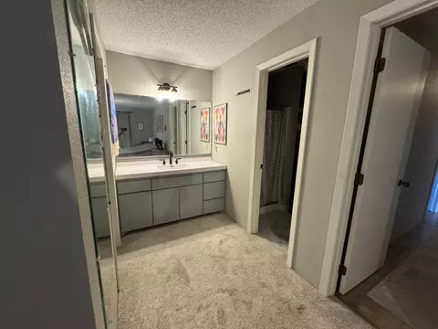 Bath - 1340 9th Ave S #202, Saint Cloud, MN 56301 photo 4 of 5