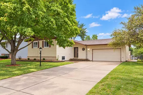 1326 21st St W, Hastings, MN 55033
